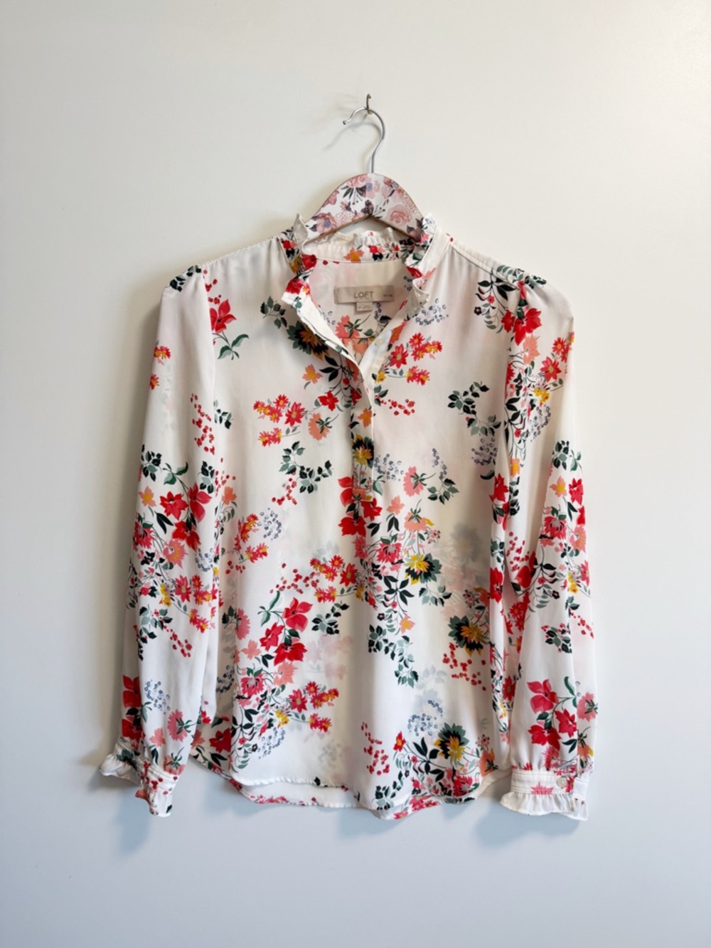 Loft White Floral Popover Blouse Top Ruffle Trim Spring Women’s SP Small Petite